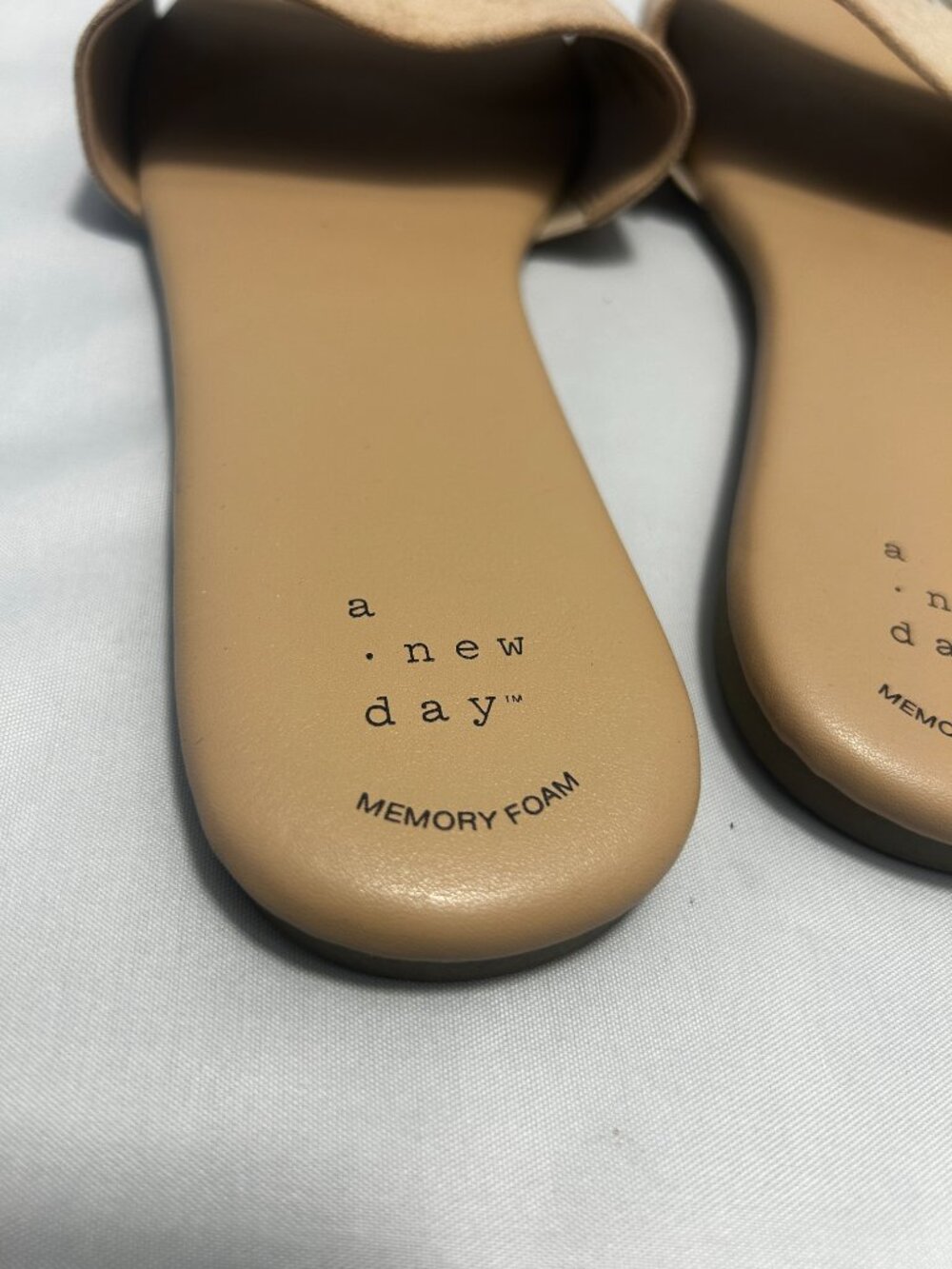 A New Day- Women’s Maren Sandals with Memory Foam Insole  Taupe 6.5 - Picture 4 of 6